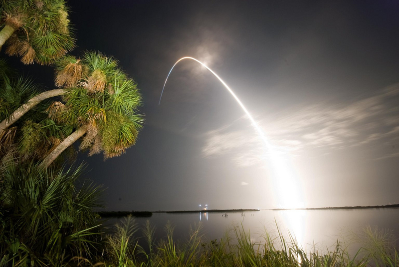 Illustration for article titled 30 Years of the Space Shuttle Program in Pictures